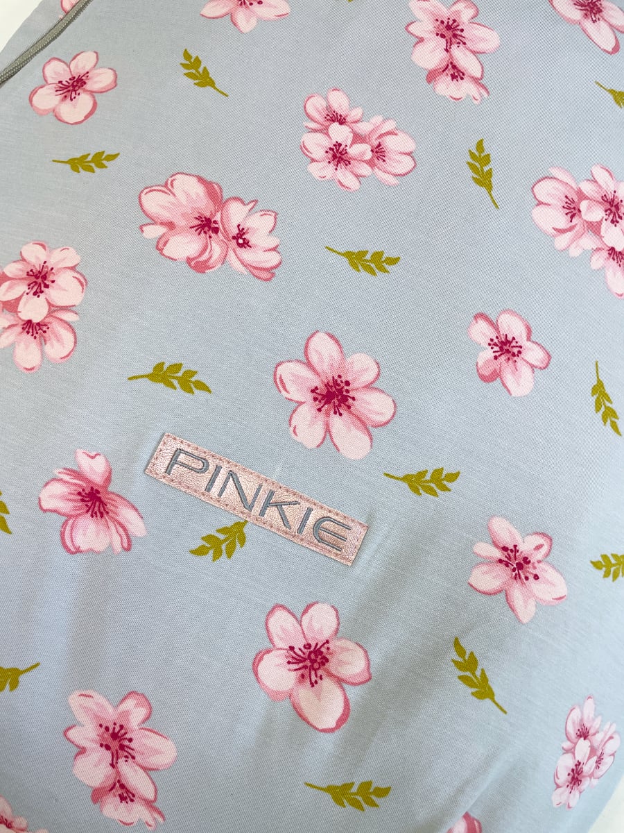kliknutít zobrazíte maximální velikost obrázku Vékonyabb Pinkie Rose Garden bundazsák